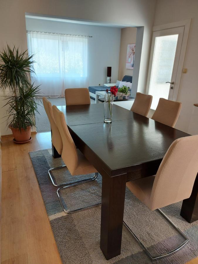 Apartman Larisa Lejlighed Kampor Eksteriør billede