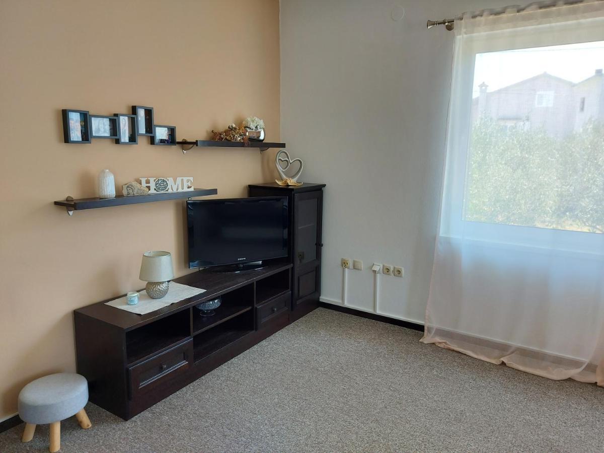 Apartman Larisa Lejlighed Kampor Eksteriør billede