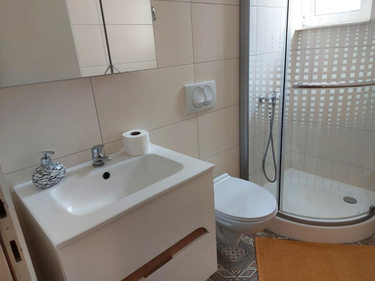 Apartman Larisa Lejlighed Kampor Eksteriør billede